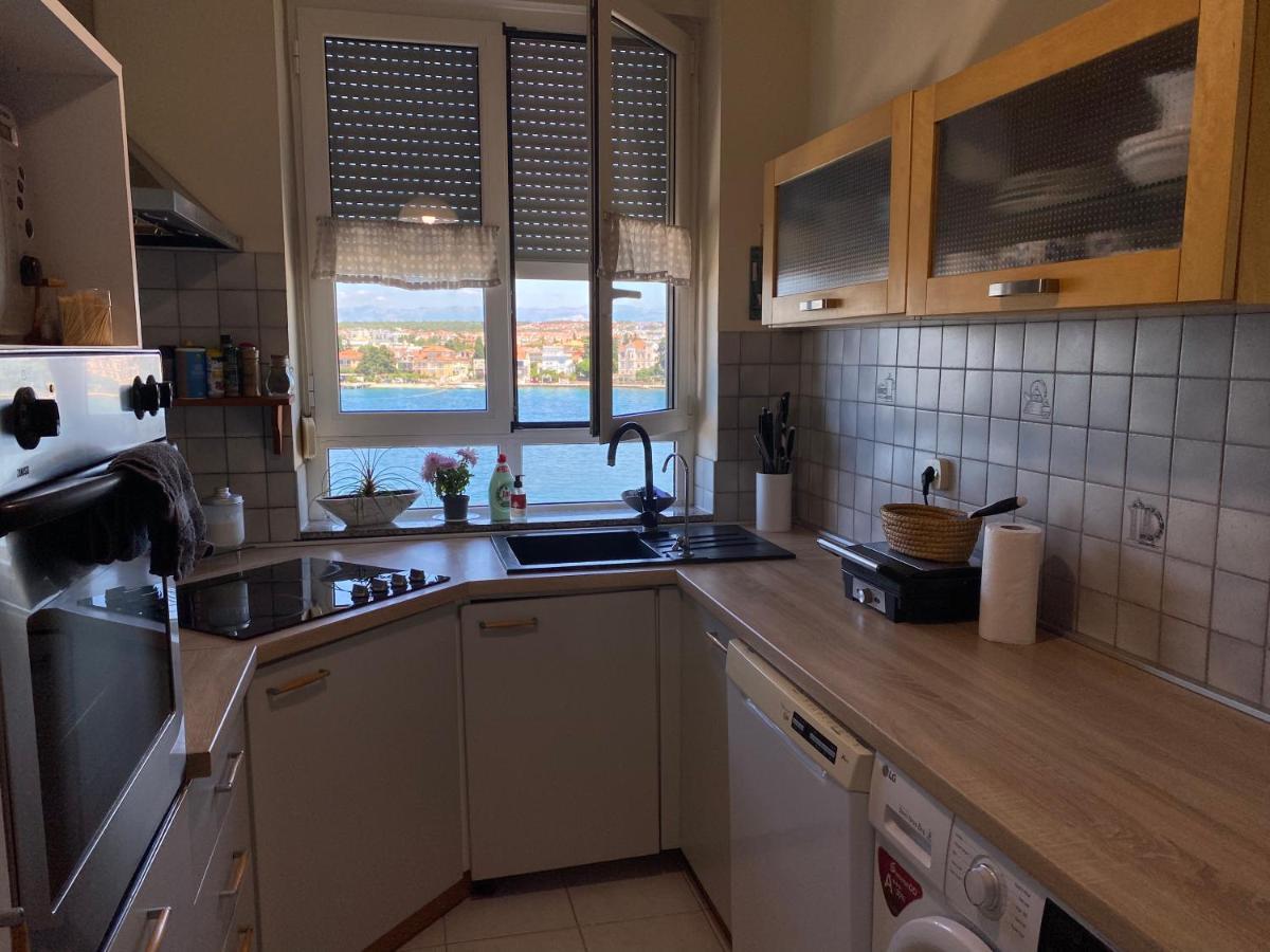 Breathtaking Sea View Condo In City Center Zára Kültér fotó